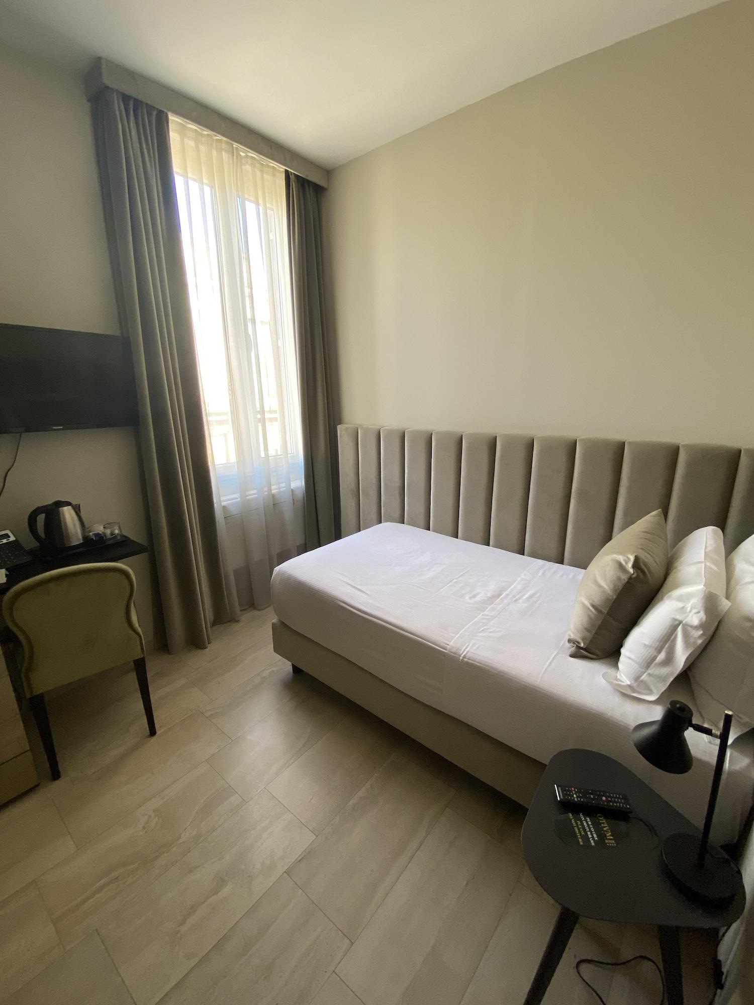 Otivm Hotel Roma Esterno foto