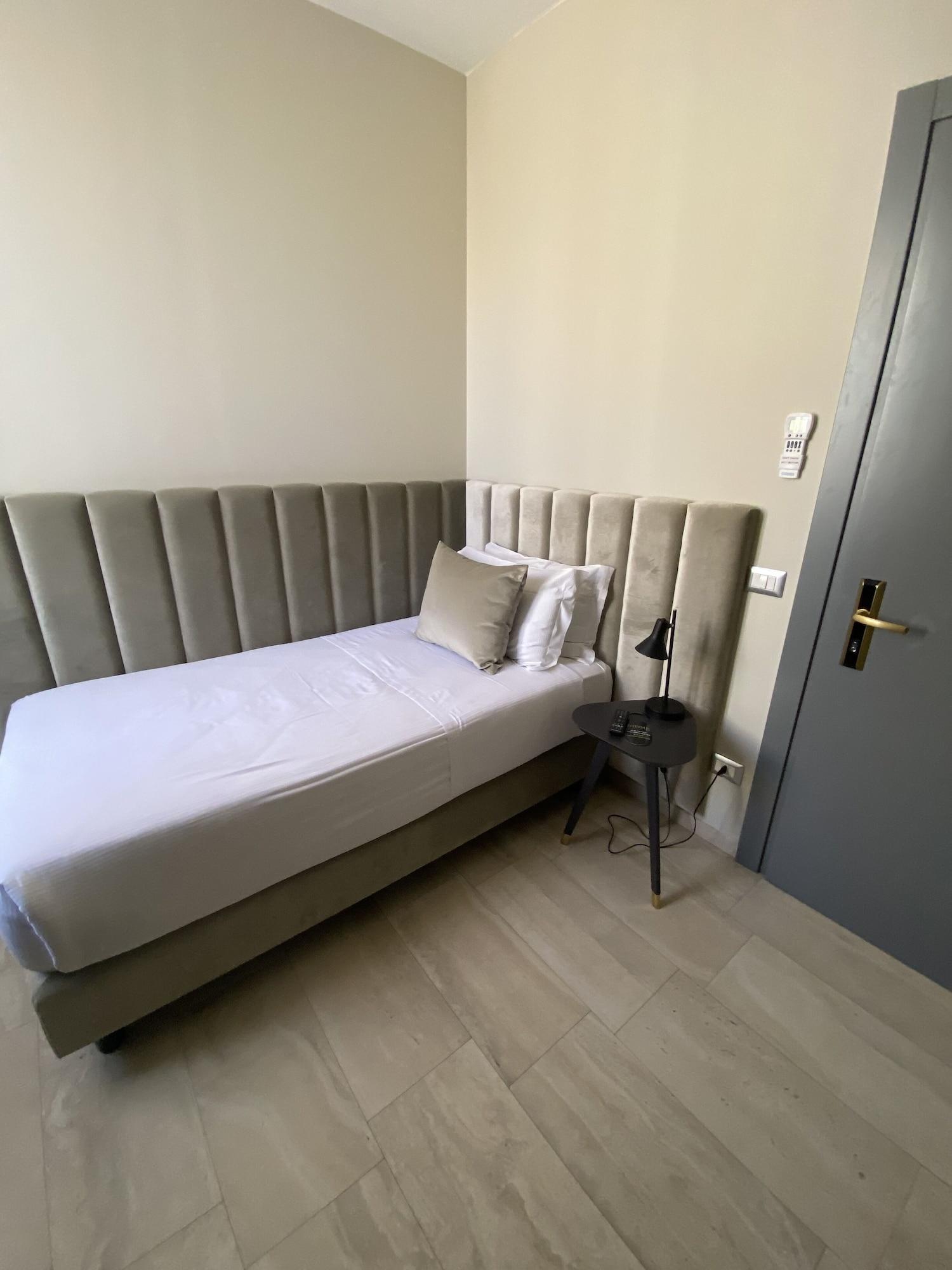 Otivm Hotel Roma Esterno foto