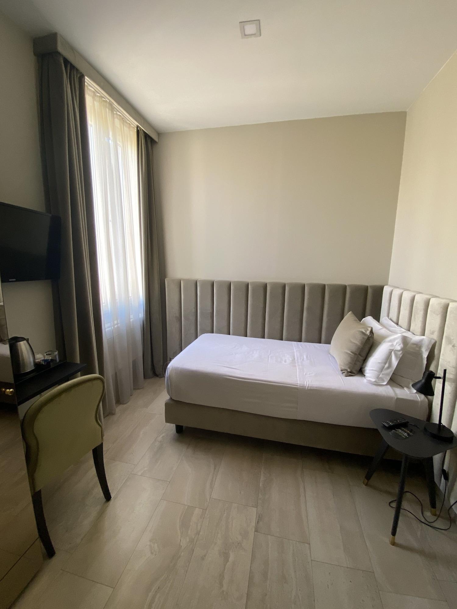 Otivm Hotel Roma Esterno foto