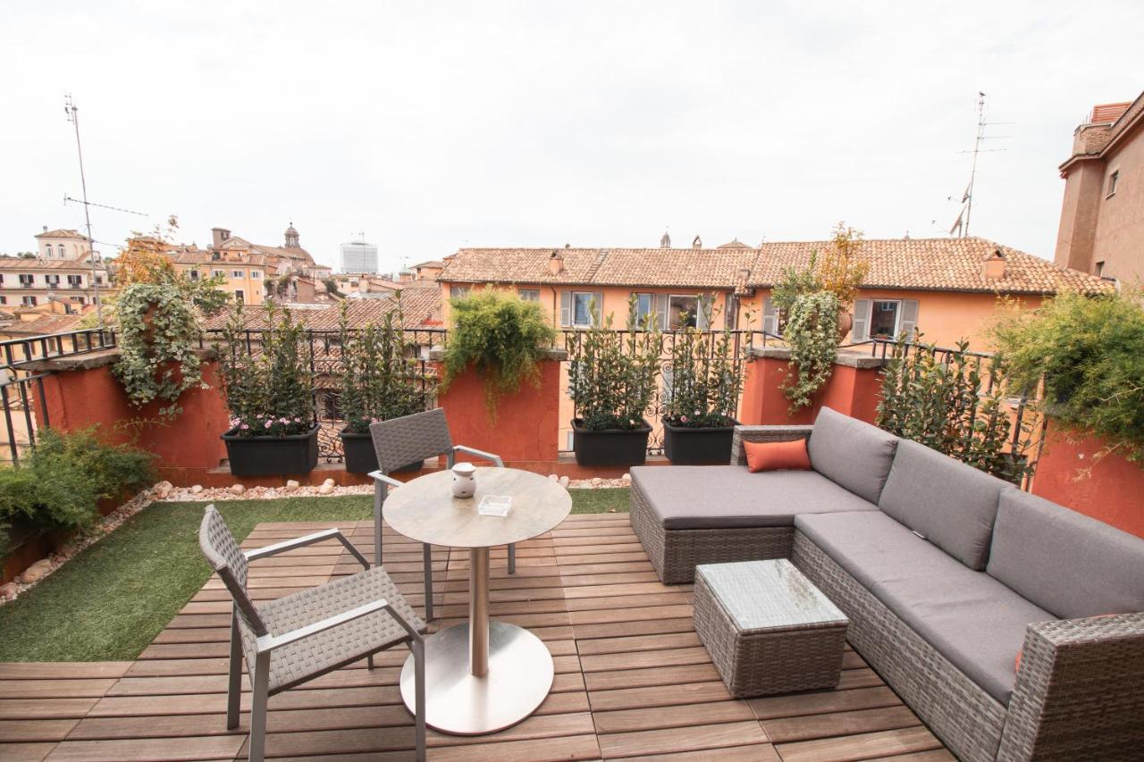Otivm Hotel Roma Esterno foto